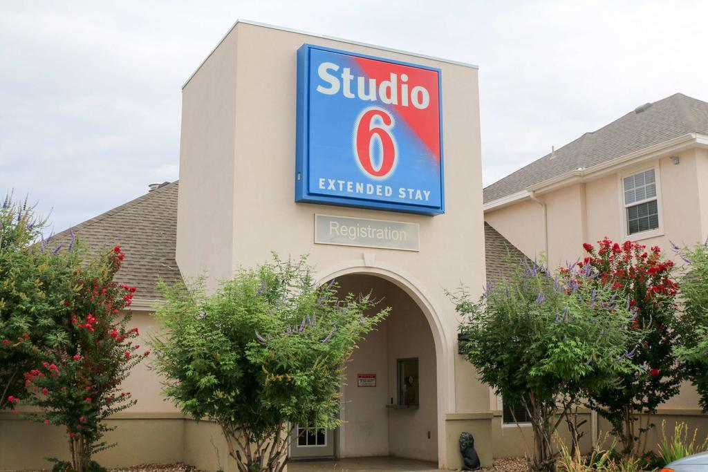 Studio 6-Lubbock, Tx - Medical Center Exterior photo