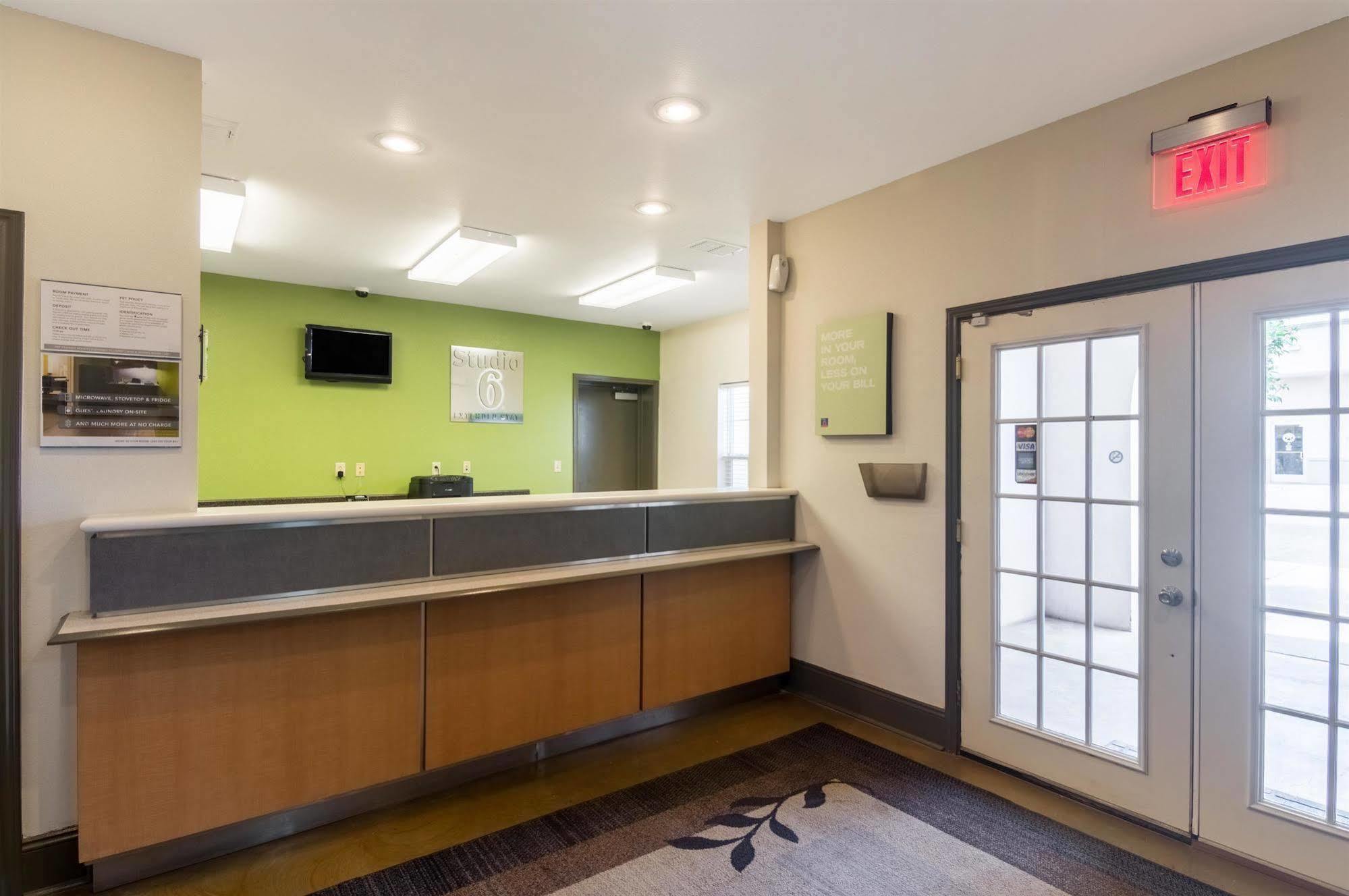 Studio 6-Lubbock, Tx - Medical Center Exterior photo